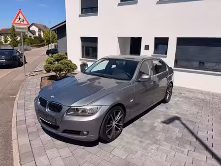 BMW Série 3 330i 3.0 272