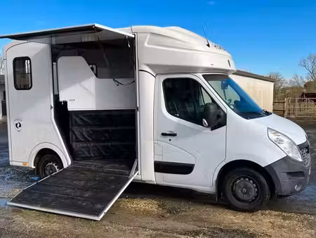 Renault Master 2.3
