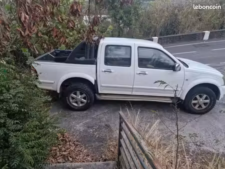Isuzu D-max 