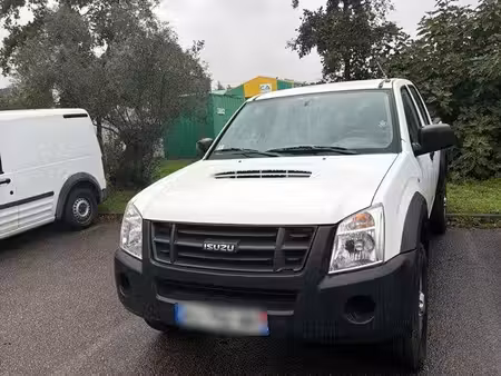 Isuzu D-max 2.5 136