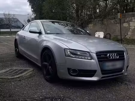 Audi A5 V6 2.7 TDI 190