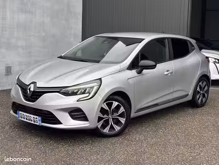 Renault Clio E-Tech 1.6 145 Evolution