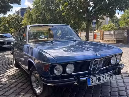 BMW E3 2500