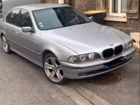 BMW Série 5 525TDS 2.5 143