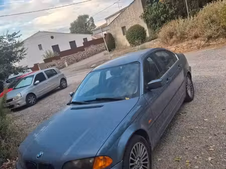 BMW Série 3 330d 3.0 183