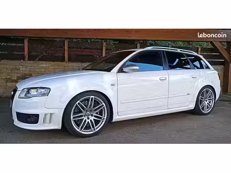 Audi A4 RS4 V8 4.2 FSI 420 quattro