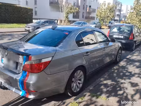 BMW Série 5 530d 3.0 218