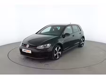 Volkswagen Golf 2.0 TSI