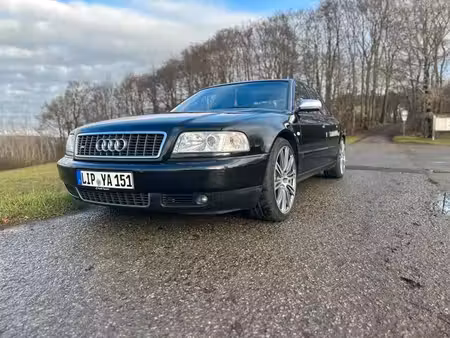 Audi A8 S8 V8 4.2 360 quattro