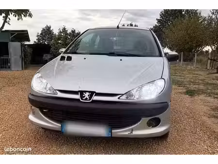 Peugeot 206 1.4 75