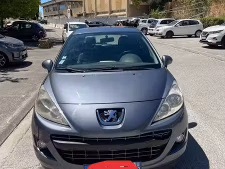 Peugeot 207 1.6 HDi 90