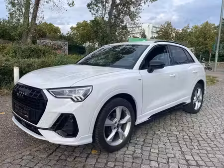 Audi Q3 35 TFSI 1.5 TFSI 150 S line