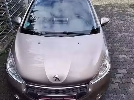 Peugeot 208 1.2 VTi 82 Style