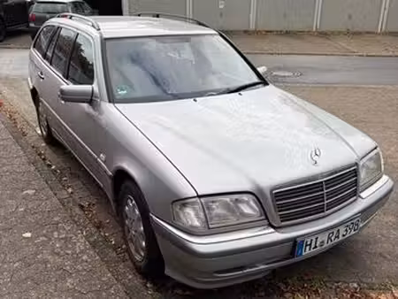 Mercedes-Benz Classe C C 200 2.0 136