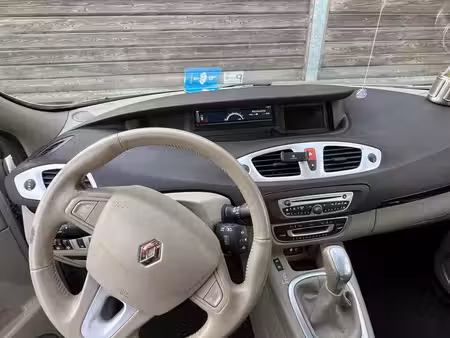 Renault Scénic 2.0 140 Luxe