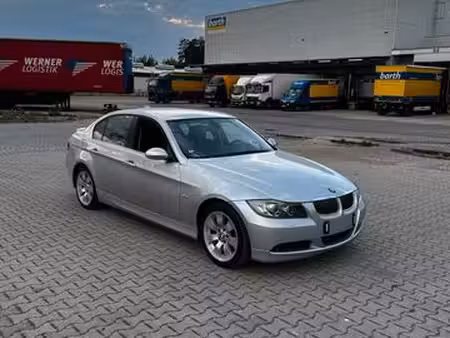 BMW Série 3 325i 2.5 218