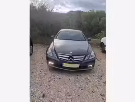 Mercedes-Benz Classe E E 220