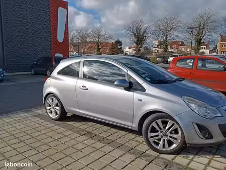 Opel Corsa 1.4 100