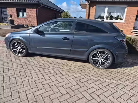 Opel Astra 1.8 140 Cosmo
