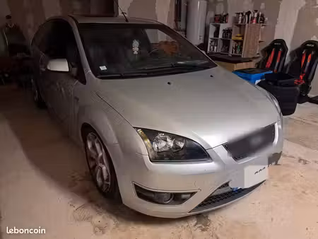 Ford Focus ST 2.5 225
