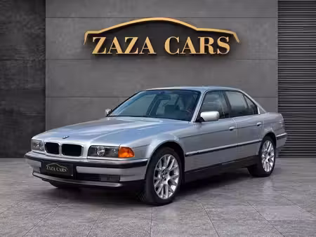 BMW Série 7 728i 2.8 193