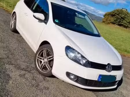 Volkswagen Golf 1.6 102 Trendline