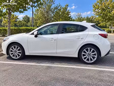 Mazda Mazda3 Skyactiv D 2.2 MZR CD 150