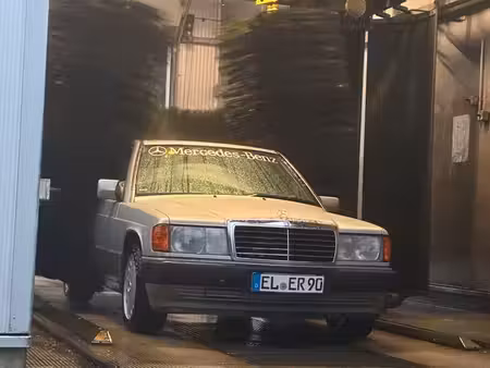 Mercedes-Benz 190 