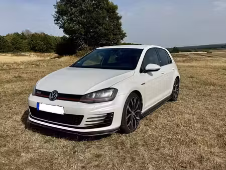 Volkswagen Golf GTI 2.0 TFSI 230 Performance