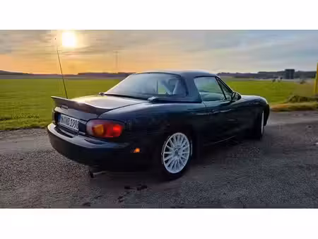 Mazda MX5 1.6 110