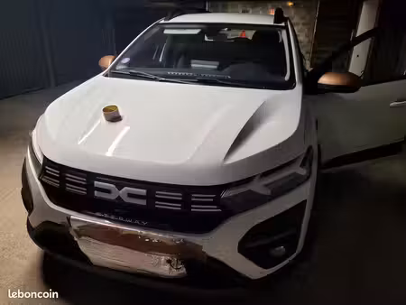 Dacia Sandero 1.0 100