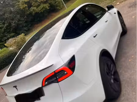 Tesla Model Y Standard