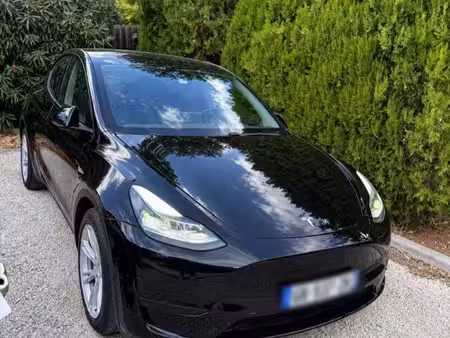 Tesla Model Y Grande Autonomie 275