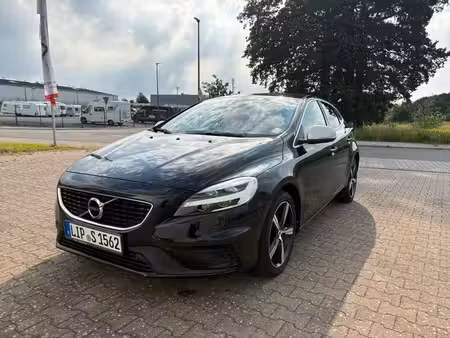 Volvo V40 T3 2.0 152 R Design