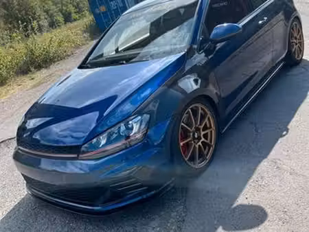 Volkswagen Golf GTI 2.0