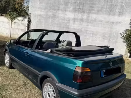 Volkswagen Golf 1.8 90