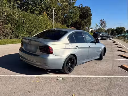BMW Série 3 318d 2.0 122