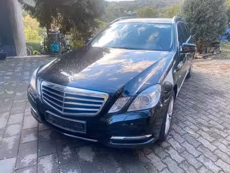 Mercedes-Benz Classe E E 220 2.1 CDI 170