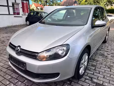 Volkswagen Golf 1.6 102 Confortline