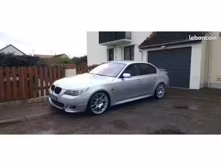 BMW Série 5 545i V8 4.4 333