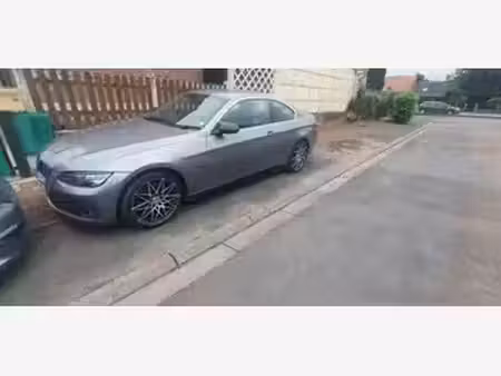 BMW Série 3 325i