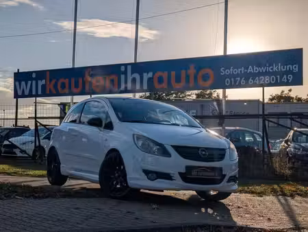 Opel Corsa 1.4 90 OPC Line