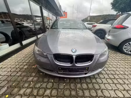 BMW Série 3 330i 3.0 272