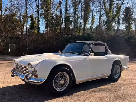 Triumph TR4