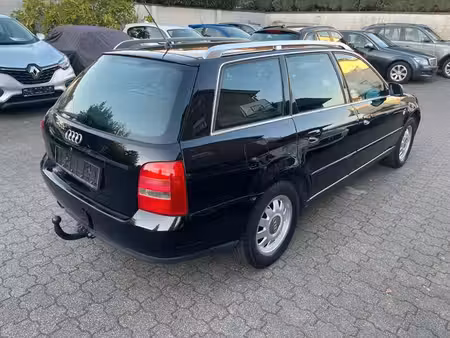 Audi A4 1.8 125