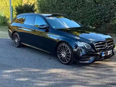 Mercedes-Benz Classe E E 220 AMG Line 4Matic