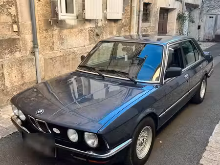 BMW Série 5 528i