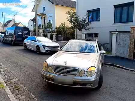 Mercedes-Benz Classe E E 240 V6 2.6 177