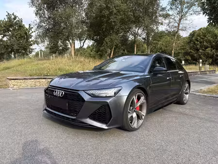 Audi A6 RS6 quattro