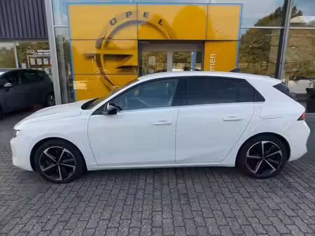 Opel Astra 1.6 180 Elegance